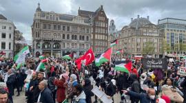الجالية-الفلسطينية-في-هولندا-تنظم-وقفة-جماهيرية-حاشدة-دعما-للشعب-الفلسطيني1-1621709915.jpg