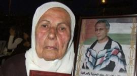 والدة الاسير كريم يونس