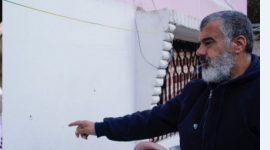 والد الاسير عمر جرادات.PNG