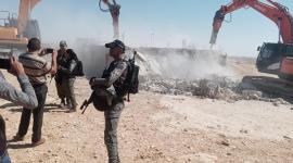 جرافات الاحتلال تهدم بيت في القدس