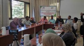 مجتمعون يبحثون سبل مواجهة انتهاكات وسائل التواصل الاجتماعي للمحتوى الفلسطيني