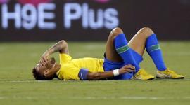 مدرب البرازيل: نيمار لعب أمام صربيا مصابا دون علمنا