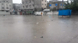 جباليا: مياه الأمطار تغمر المحالات والمنازل ومدرسة وسط خسائر بالالاف الشواقل