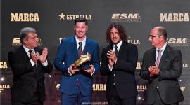 برشلونة يحتفل بحذاء ليفاندوفسكي الذهبي