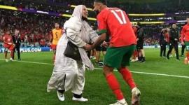 صور.. ما صحة خبر وفاة والدة سفيان بوفال اللاعب المغربي 2022 .. هل توفت والدة سفيان بوفال