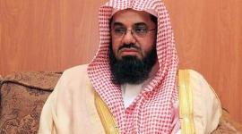 حقيقة وسبب إيقاف الشيخ سعود الشريم من إمامه الحرم المكي