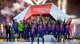 فيديو احتفالات وتتويج برشلونة بكأس السوبر الإسباني 2023