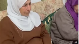 والدة الاسيرين.PNG