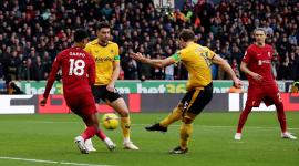 "ليفربول" يسقط أمام ولفرهامبتون بثلاثية في الدوري