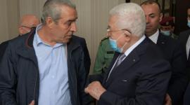حسين الشيخ ومحمود عباس