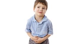 أسباب وطرق علاج الإمساك لدى الأطفال