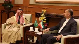 وزيرا الخارجية الإيرانية والسعودية