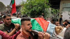 جماهير تشييع جثمان الشهيد محمد بلهان في مخيم عقبة جبر