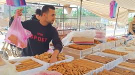 سوق شعبي في القرارة بخانيونس