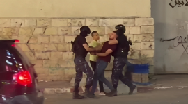 أجهزة السلطة تقمع مسيرة في جنين خرجت ابتهاجاً بعملية "تل أبيب"