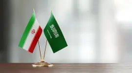 علم السعودية وإيران