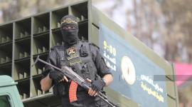 سرايا القدس تنظم مسيرًا عسكريًا محمولًا بمناسبة الانطلاقة الجهادية بغزة (77).JPG