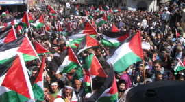 أعلام فلسطينية- مسيرة فلسطينية