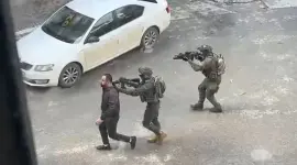 المدنيون دروع بشرية