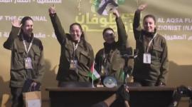 صورة المجندات الأربع خلال اطلاق سراحهم في ميدان فلسطين