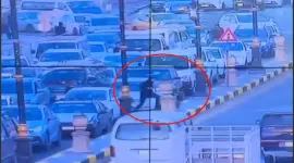 صورة الشاب عندما أنقذ الطفل