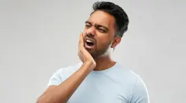 آلام الفك