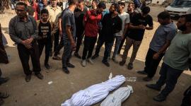 وداع شهداء من منتظرين المساعدات وقصف خيام النازحين بمدينة غزة (4).jpeg