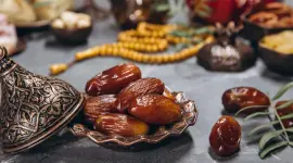 تمر عموائد الافطار