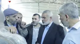 الشهيد محمد الضيف رفقة قادة من حماس