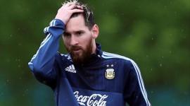 ليونيل ميسي نجم فريق برشلونة الاسباني لكرة القدم