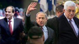 الرئسان المصري عبد الفتاح السيسي والفلسطيني محمود عباس ورئيس وزراء الاحتلال بنيامين نتنياهو 