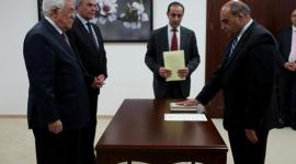 المستشار صرصور لحظة ادائه القسم أمام الرئيس أبو مازن