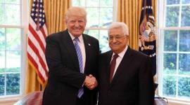 رئيس السلطة محمود عباس ونظيره الأمريكي دونالد ترامب