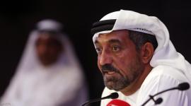 الشيخ أحمد بن سعيد آل مكتوم خلال المؤتمر الصحفي