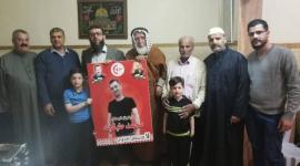 الشيخ خضر عدنان يزور ذوي الاسيرين حسام الرزة ومحمد طبنجة