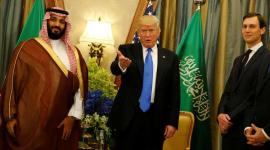 ترامب متوسطا صهره جاريد كوشنير ومحمد بن سلمان