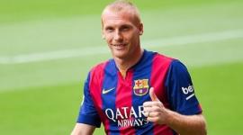 مدافع برشلونة جيريمي ماثيو