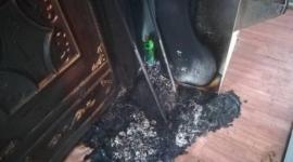 مستوطنون يشعلون النيران في مسجد بنابلس