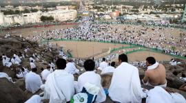 حجاج على جبل عرفات ‫(38535685)‬ ‫‬