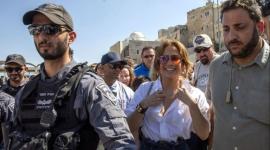 جينيفر لوبيز اثناء زيارتها للقدس