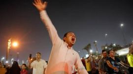 large-مظاهرات-في-مصر-تطالب-برحيل-السيسي-131f7