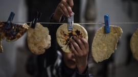 خبز ناشف