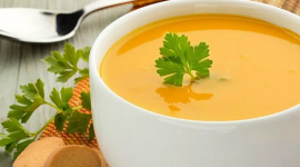 شوربة العدس.