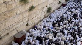 مستوطون عند حائط البراق