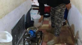 وقف معمل لتصنيع الحلوى في الخليل