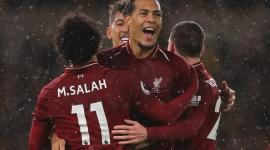 محمد صلاح وفان ديك