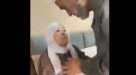الشيخ رائد صلاح ووالدته.JPG