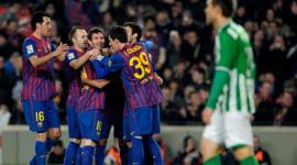 برشلونة يحقق فوزاً صعباً على بيتيس
