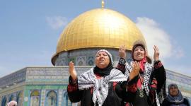 صلاة الجمعة الاولى من رمضان في المسجد الاقصى المبارك