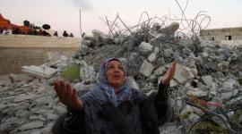 والدة الأسير ادعيس